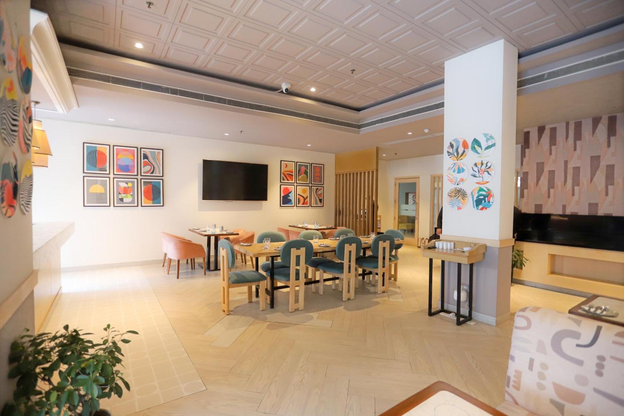 Park Inn By Radisson,South Delhi Nowe Delhi Zewnętrze zdjęcie The lobby of the hotel