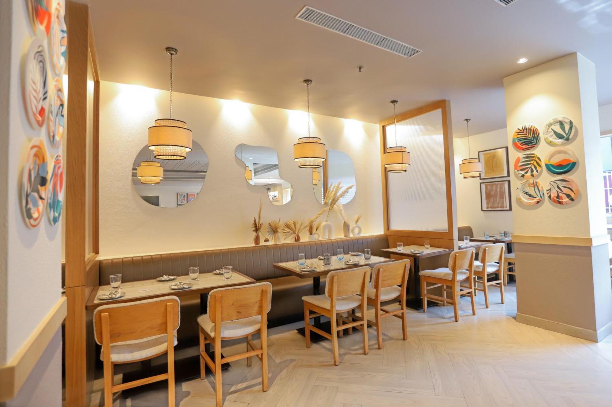 Park Inn By Radisson,South Delhi Nowe Delhi Zewnętrze zdjęcie Interior of a restaurant in the United States