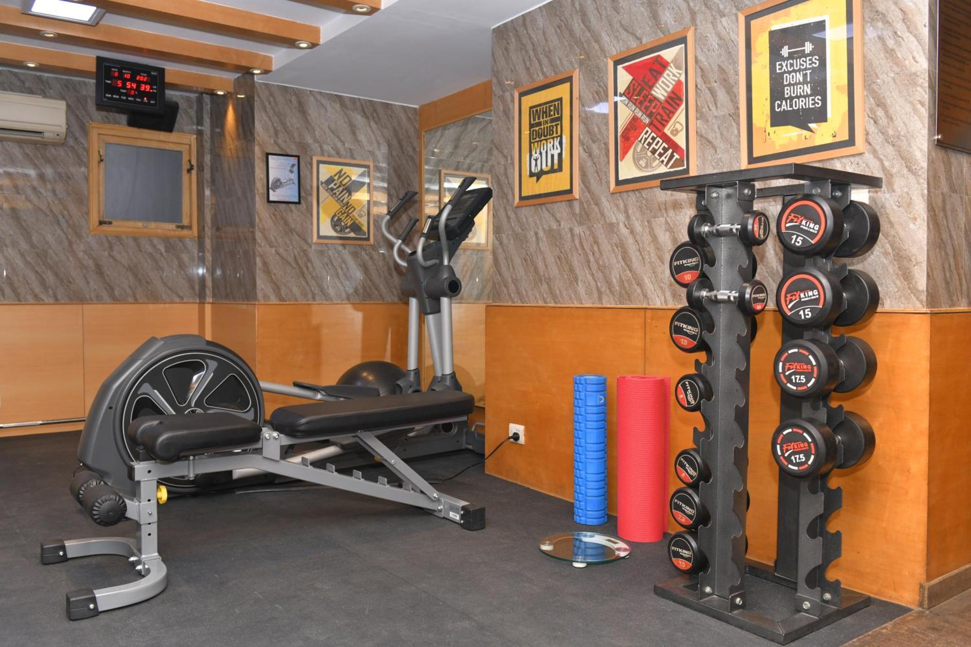 Park Inn By Radisson,South Delhi Nowe Delhi Zewnętrze zdjęcie A typical home gym