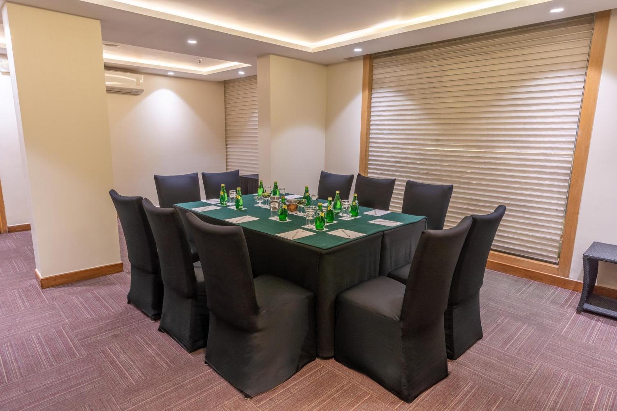 Park Inn By Radisson,South Delhi Nowe Delhi Zewnętrze zdjęcie Meeting room