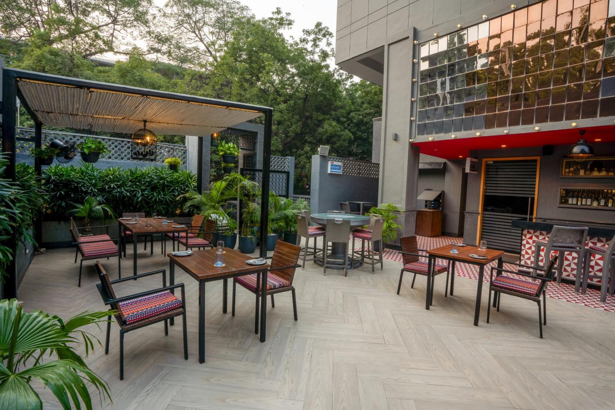 Park Inn By Radisson,South Delhi Nowe Delhi Zewnętrze zdjęcie The Terrace at the Park