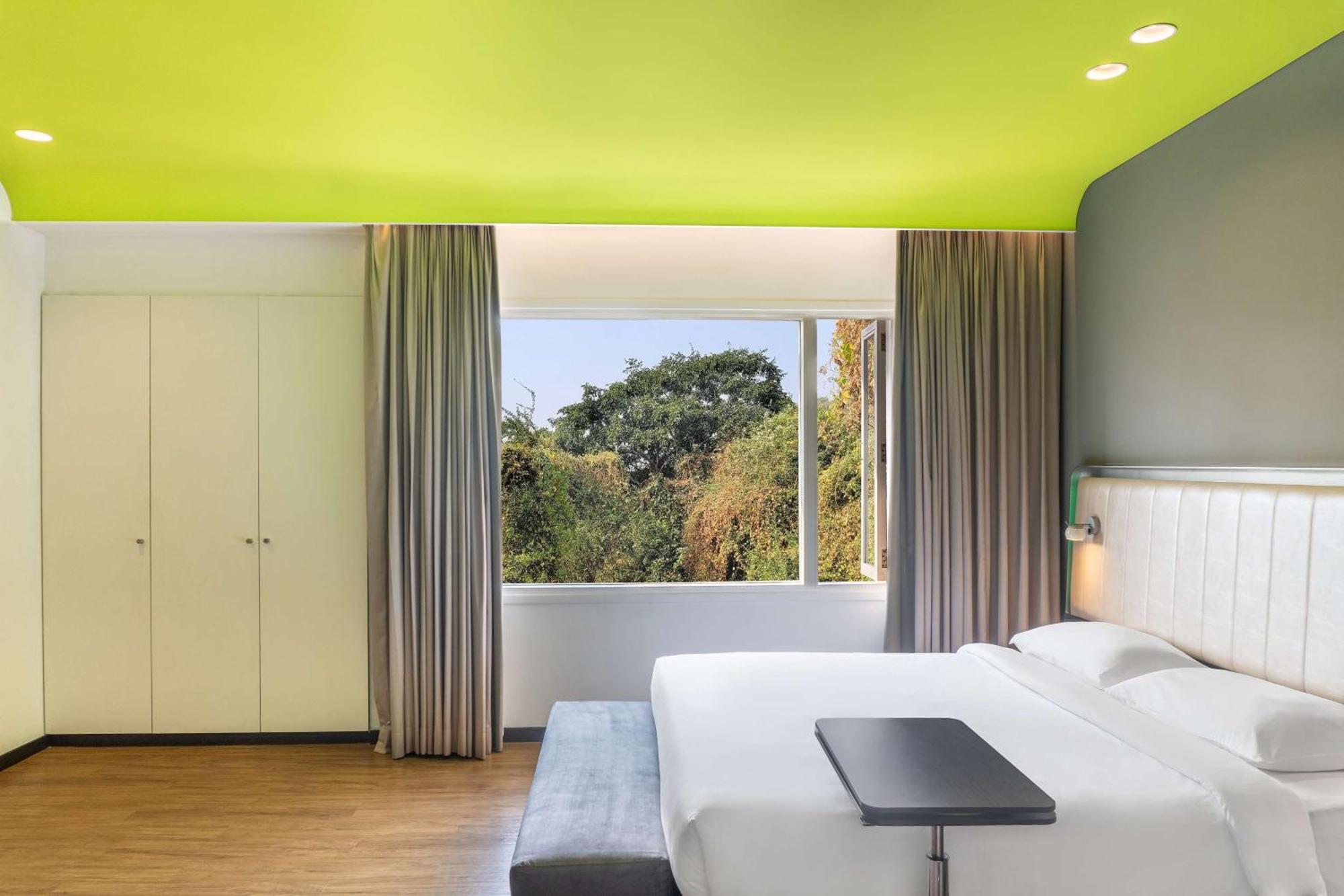 Park Inn By Radisson,South Delhi Nowe Delhi Zewnętrze zdjęcie A room at the hotel