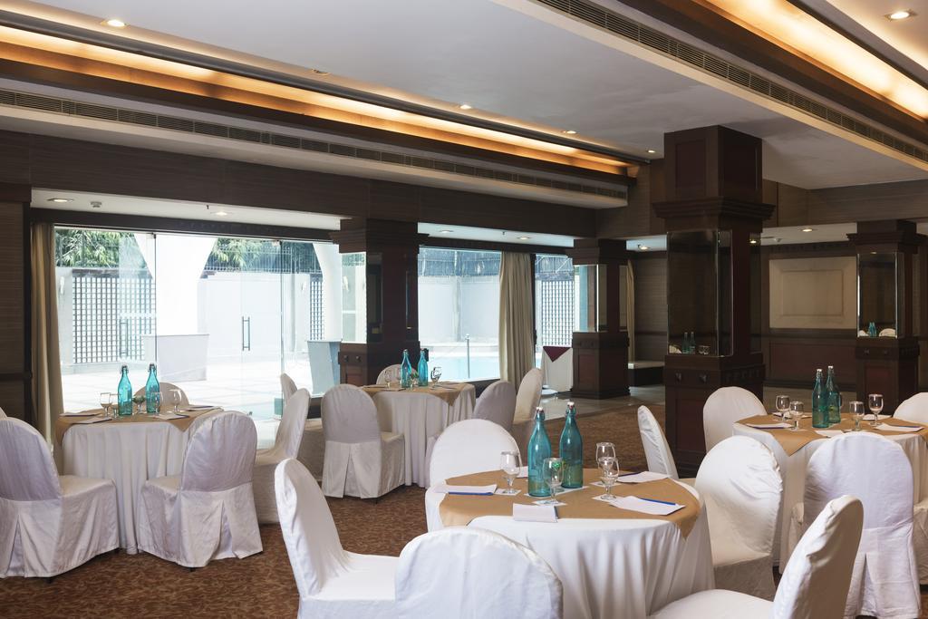 Park Inn By Radisson,South Delhi Nowe Delhi Zewnętrze zdjęcie The Royal